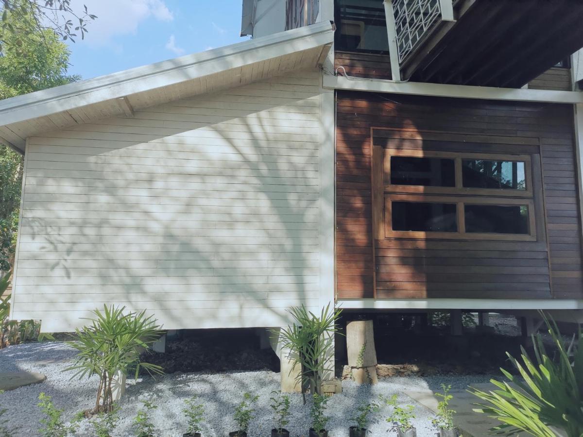 ラムプーン Baangaimuan Bed & Breakfast エクステリア 写真