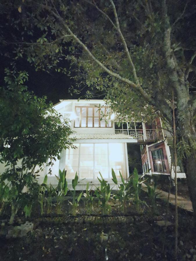 ラムプーン Baangaimuan Bed & Breakfast エクステリア 写真