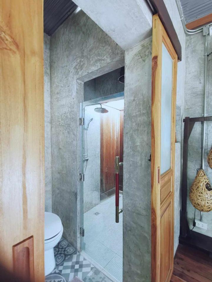 ラムプーン Baangaimuan Bed & Breakfast エクステリア 写真